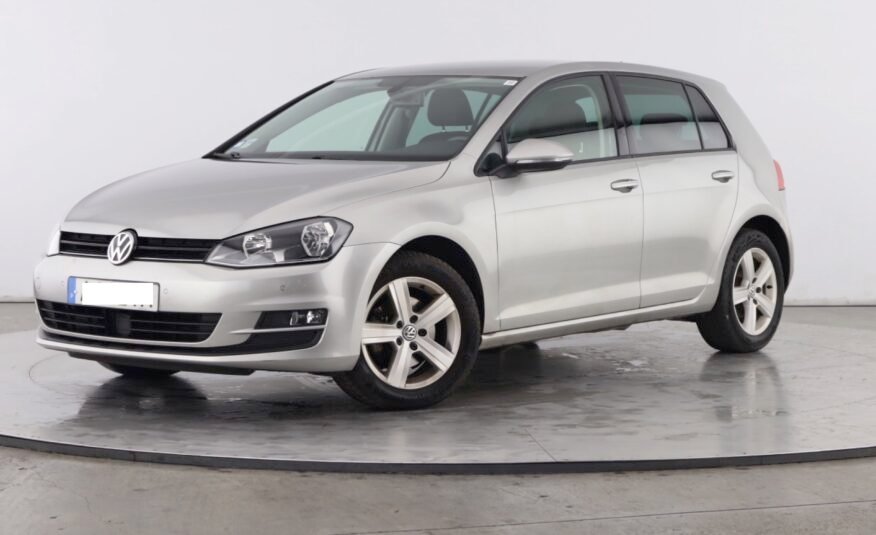 Volkswagen Golf VII 1.4 TGI Conf Dsg – Caixa Automática